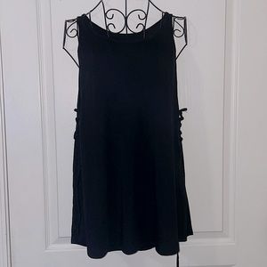 Black side tie tank top
